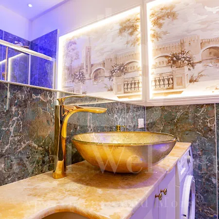 Konukevi Royal Arena Relais Verona